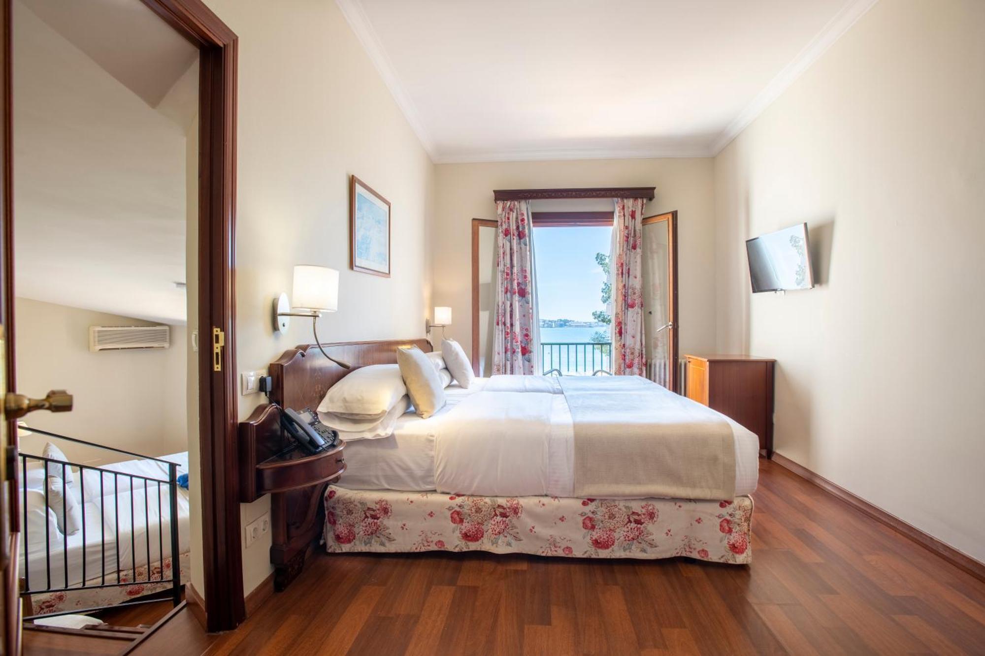Hotel Cala Fornells Peguera Rum bild